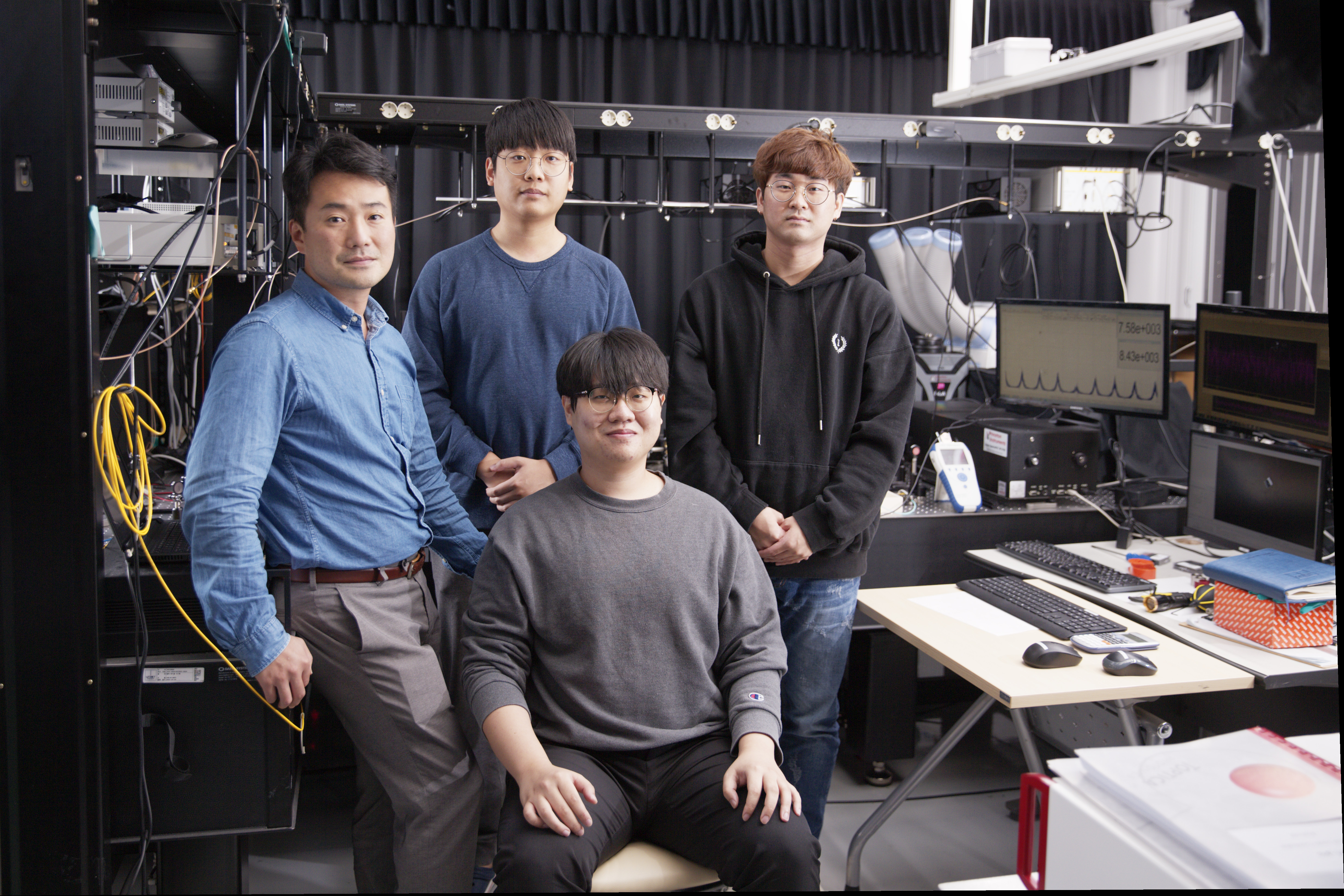 [김제형 교수] 상온에서도 작동하는 고체 양자 신소재 개발!